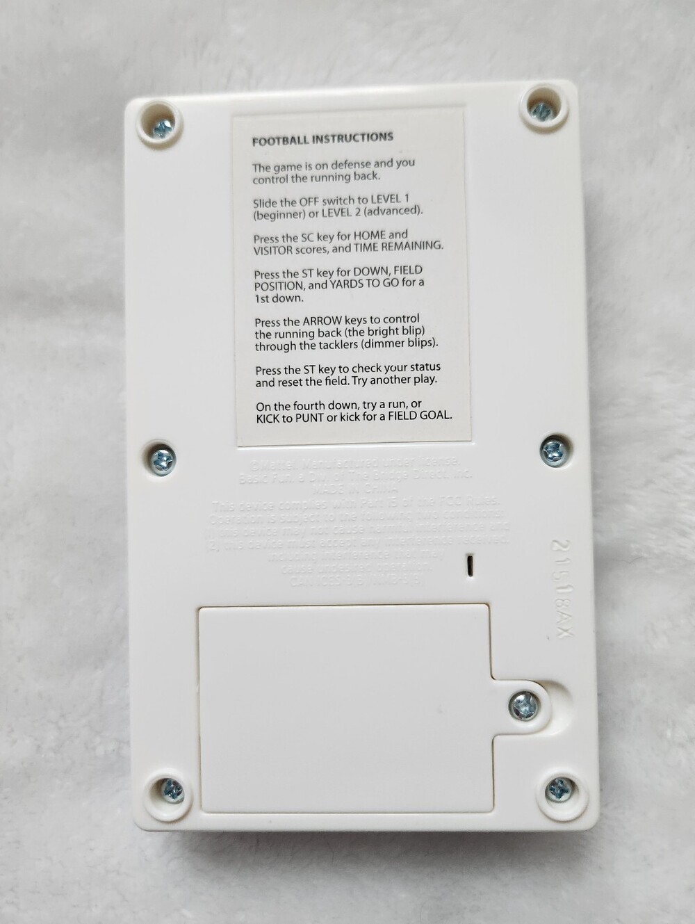 Vintage Style Electronic Football Handheld Retro Game Mattel Classic Remake - Picture 2 of 4